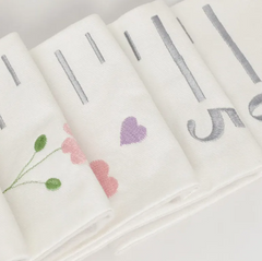 Floral Embroidered Growth Chart for Girls – Personalized Height Ruler with Baby & Family Name