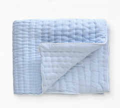 Breathable Blue White Cotton Quilt - Washable Dorm Blanket