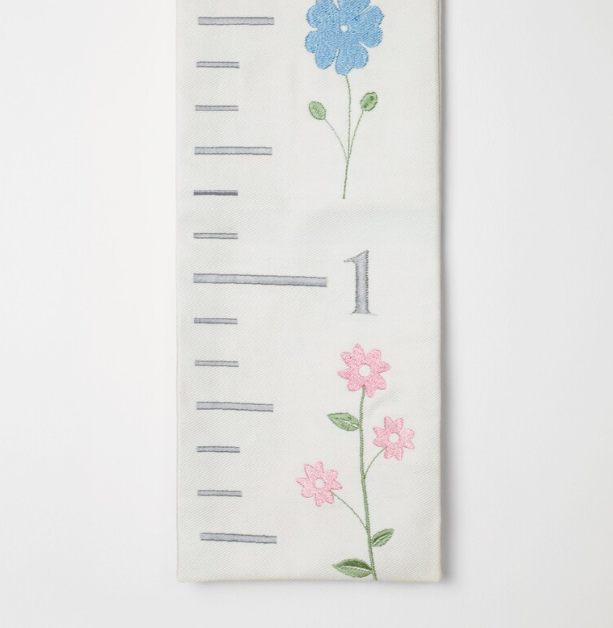 Floral Embroidered Growth Chart for Girls – Personalized Height Ruler with Baby & Family Name