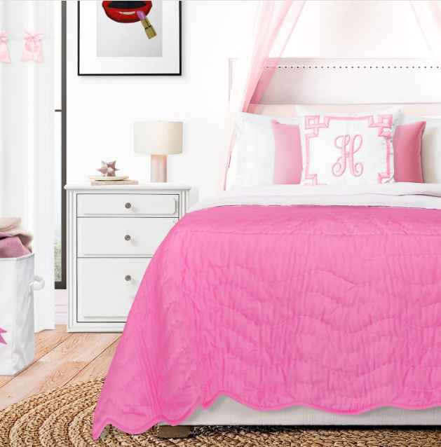Handmade Pink Wave Stitch Quilt: Scalloped Reversible Cotton Blanket